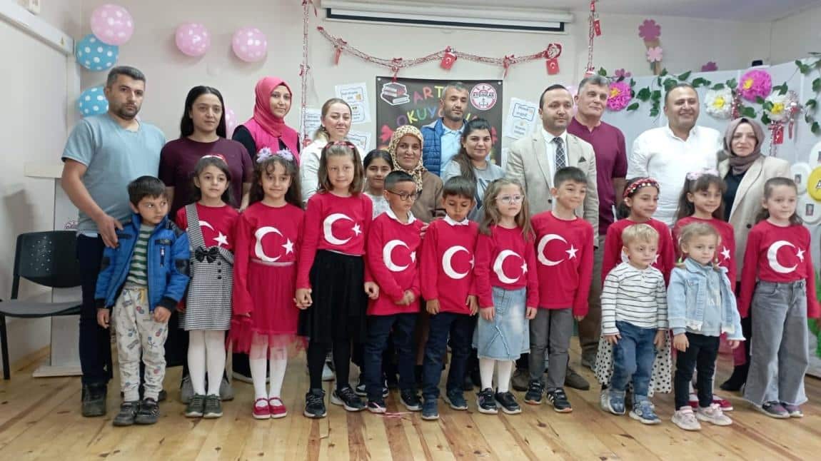 Okulumuz 1. Sınıf Öğrencilerinin Okuma Bayramı Töreni